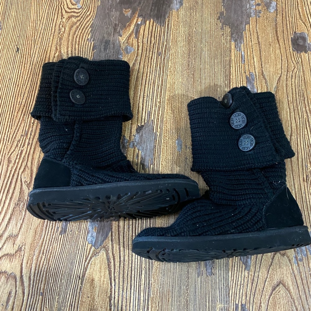 UGG cardi button boots